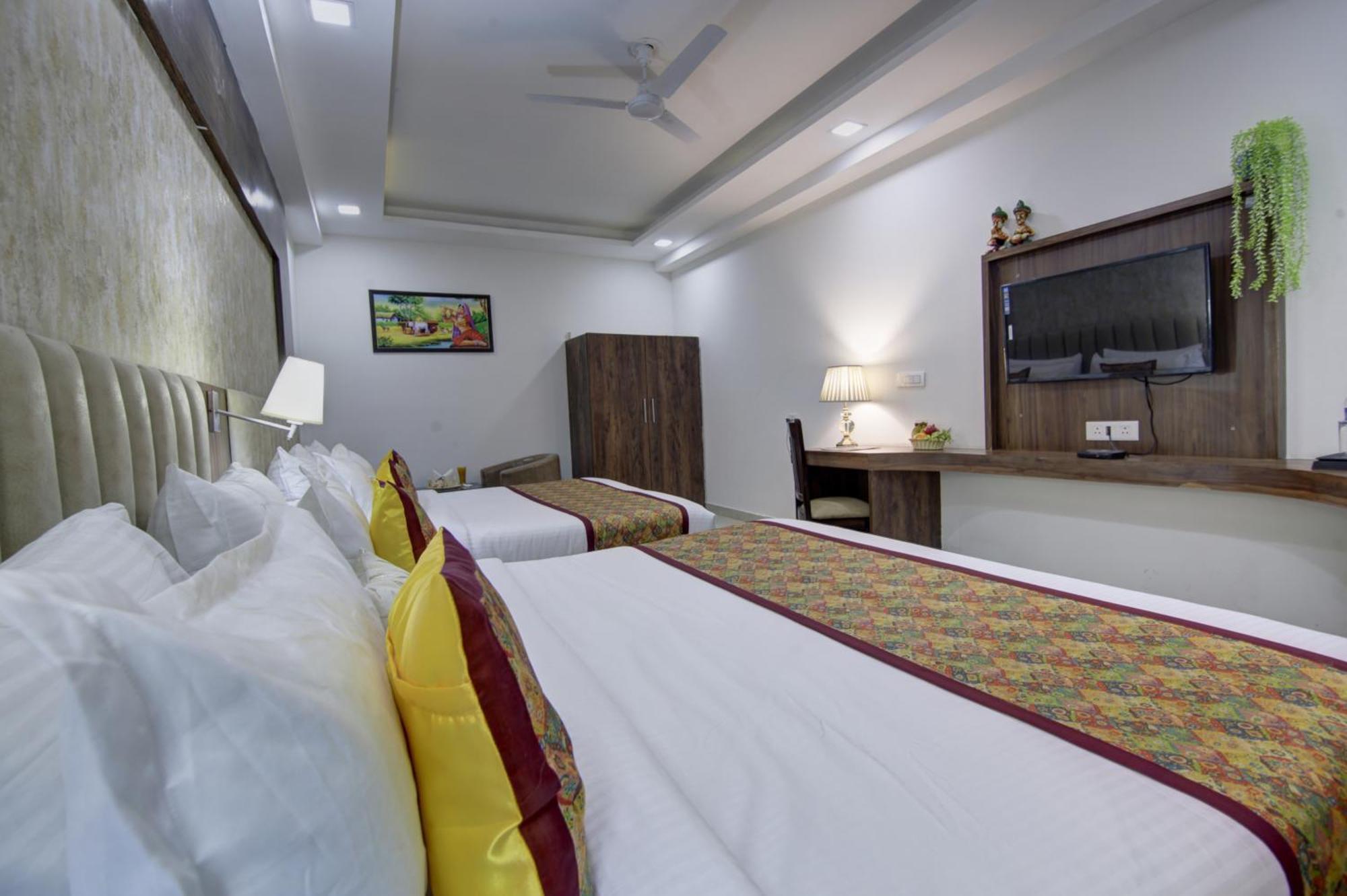 Hotel Prithvi-Raj Near Delhi Airport New Delhi Exterior photo